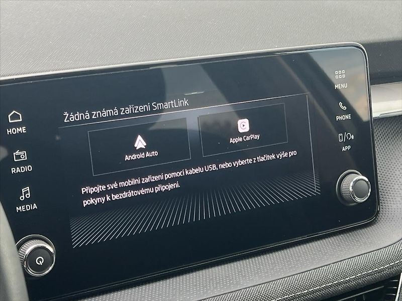 Škoda Fabia 1,0 TSi 85kW TOP SELECTION  IV - fotka 22 z 24