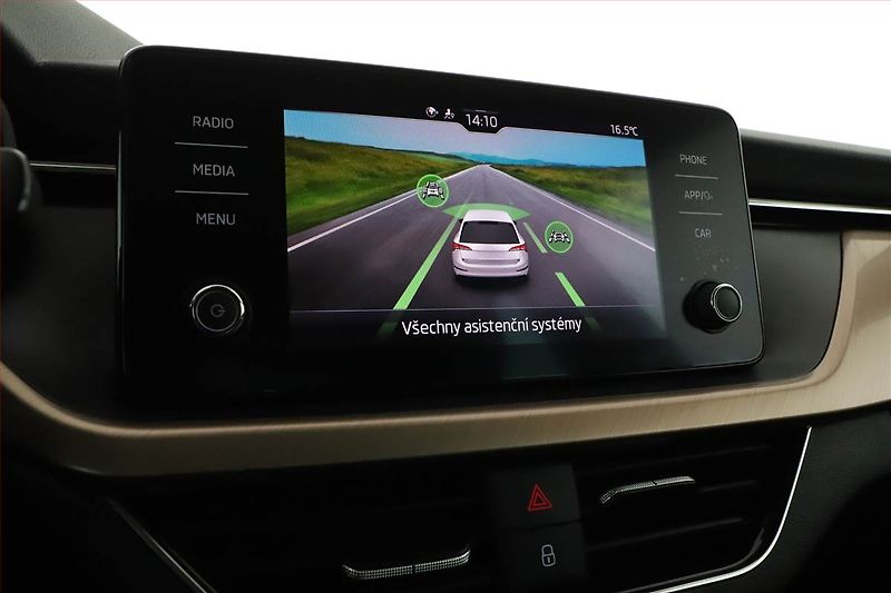 Škoda Scala (2023) Style 1.0 TSI, ČR,1.maj - fotka 16 z 19
