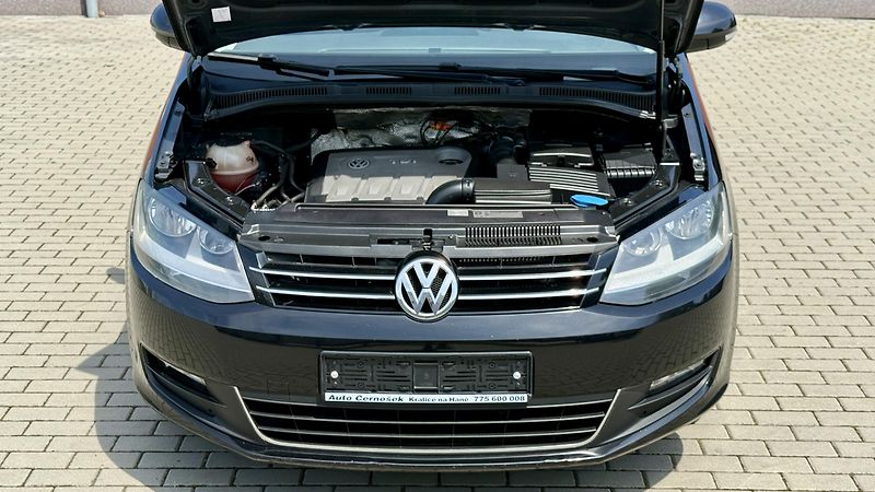 Volkswagen Sharan (2012) 2.0TDi*103kW*7MÍST*BLUE-MOTION - fotka 19 z 26