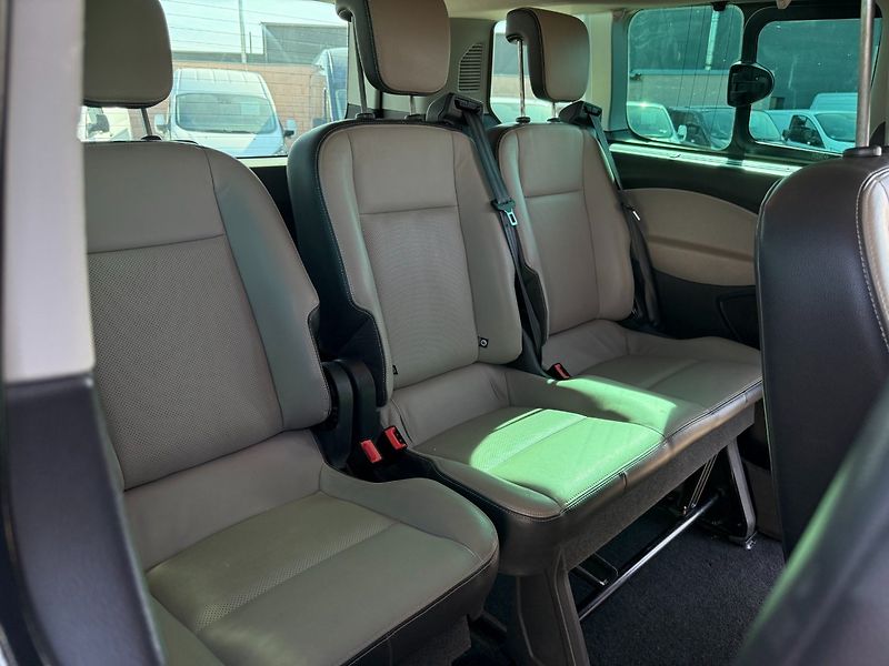 Ford Tourneo Custom (2016) 2.0TDCi 96kW *L2H1*ALU*Tažné* - fotka 20 z 24