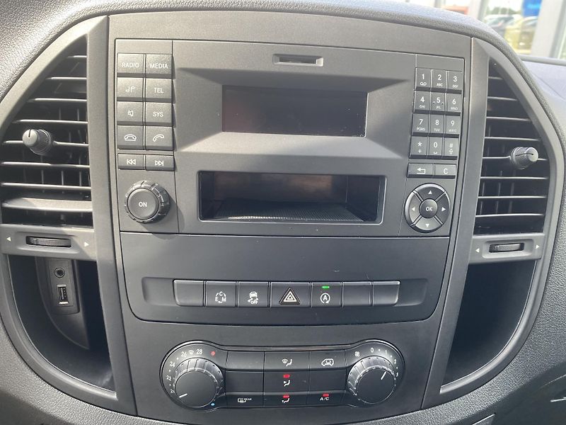 Mercedes-Benz Vito 119 CDI/L 4M Tourer - fotka 23 z 24