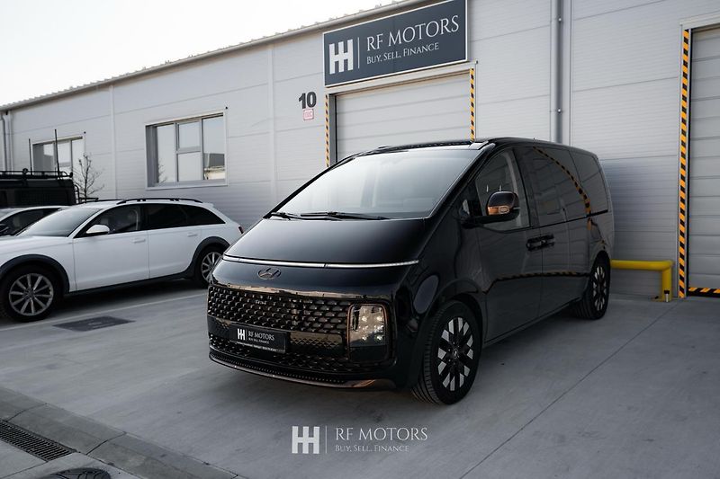 Hyundai Staria (2023) 2.2 CRDi Luxury 4x4 130kW - fotka 1 z 54