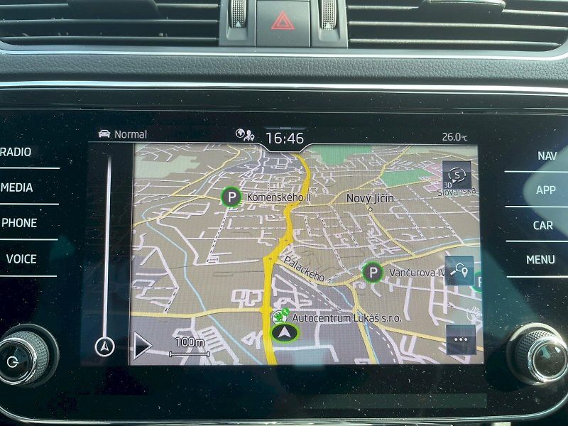 Škoda Superb (2024) COMBI STYLE PLUS 2.0 TDI 110 k - fotka 20 z 41