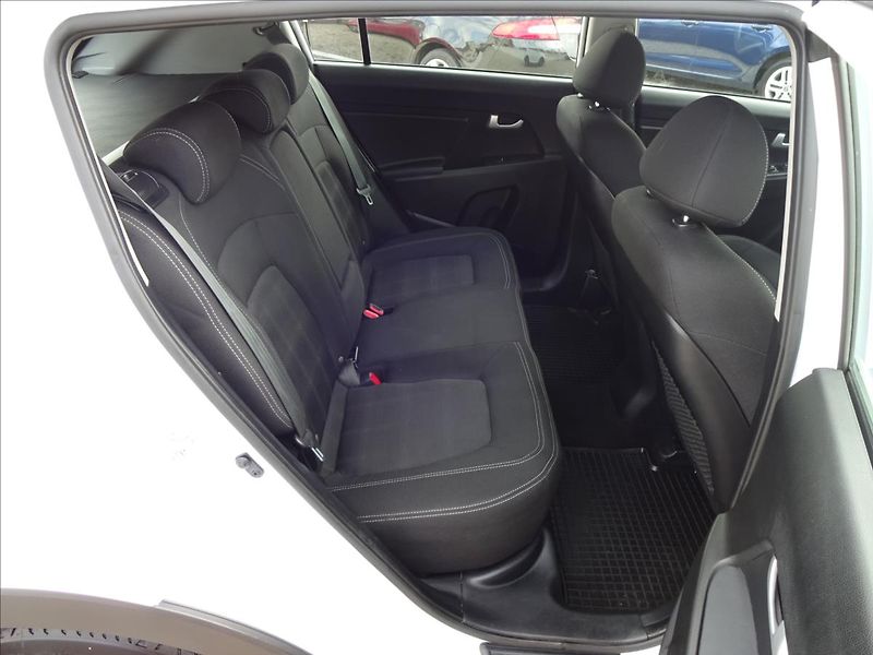 Kia Sportage 1,6GDi  Active Plus - fotka 25 z 46
