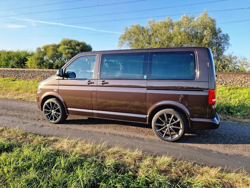 Volkswagen Multivan (2010) Vw Multivan T5 Highline 2.0 TD - fotka 5 z 16