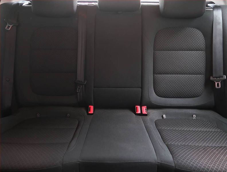 Suzuki Vitara (2019) Elegance 1.4 BoosterJet, 4X4 - fotka 10 z 22