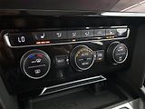 Volkswagen Passat (2019) R-Line 2.0 TDI, Automat, Kůže - náhled 24