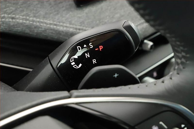 Škoda Superb (2025) 2.0 TDI, SELECTION, KAMERA - fotka 16 z 20