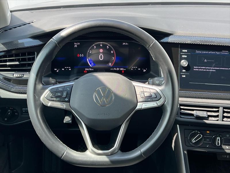 Volkswagen Taigo 1,0 TSi 85kW LIFE - fotka 15 z 26