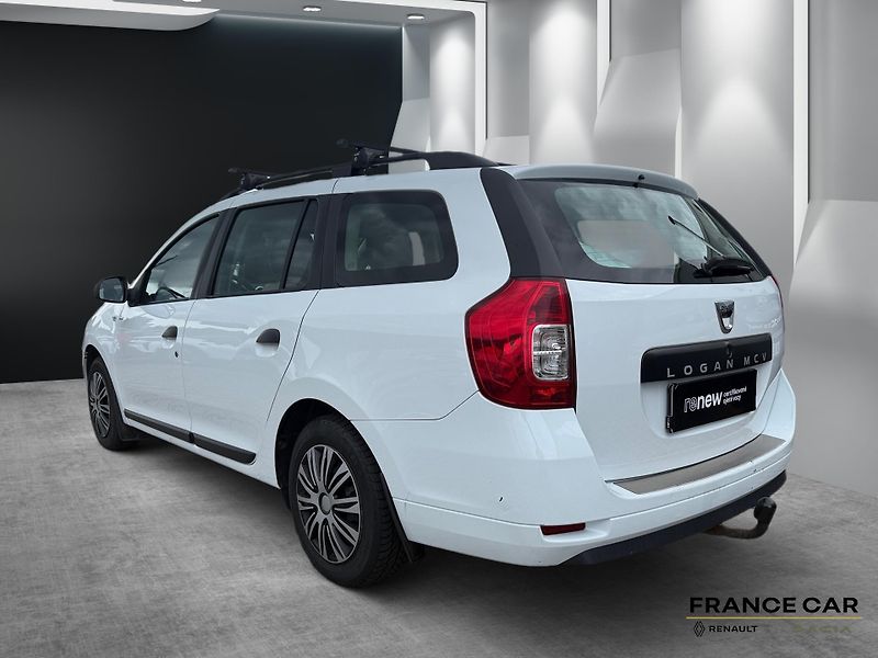 Dacia Logan (2016) 1,2i 54 kW Ambiente 1. maj. - fotka 7 z 24