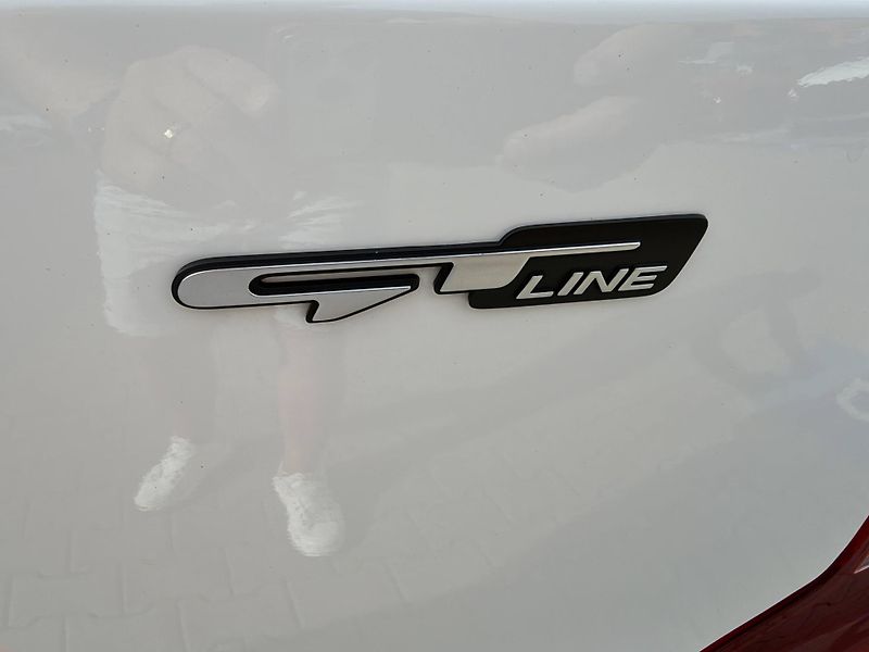 Kia Picanto 1.2-62kW,AUTOMAT,18TKM,GT-LINE - fotka 27 z 29