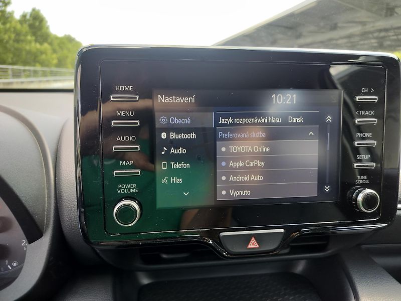Toyota Yaris 1.5 VVT-i Hybrid - fotka 16 z 27