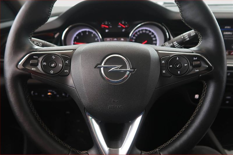 Opel Insignia (2019) 1.5 Turbo, Automat, Serv.kniha - fotka 15 z 16