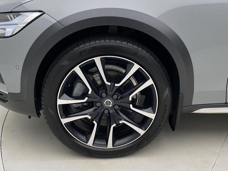 Volvo V90 CC B5 AWD ULTIMATE AUT  - fotka 40 z 66