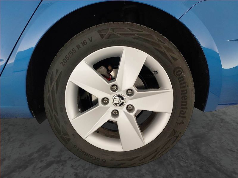 Škoda Octavia (2019) Style 1.5 TSI, Serv.kniha - fotka 15 z 23