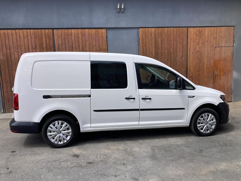 Volkswagen Caddy (2016) MAXI  2,0TDi VAN -DPH - fotka 8 z 17