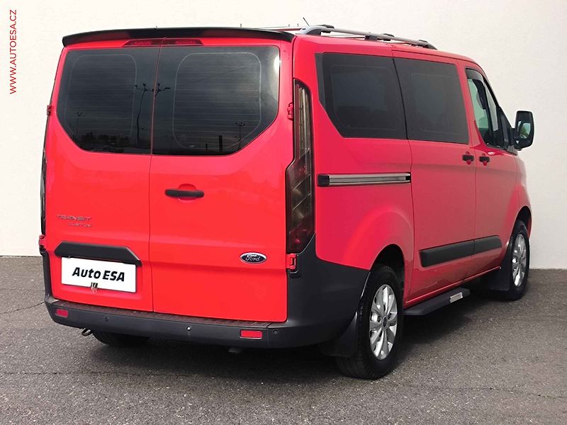 Ford Transit Custom (2017) 2.0TDCi 8míst, TREND, AC - fotka 4 z 20