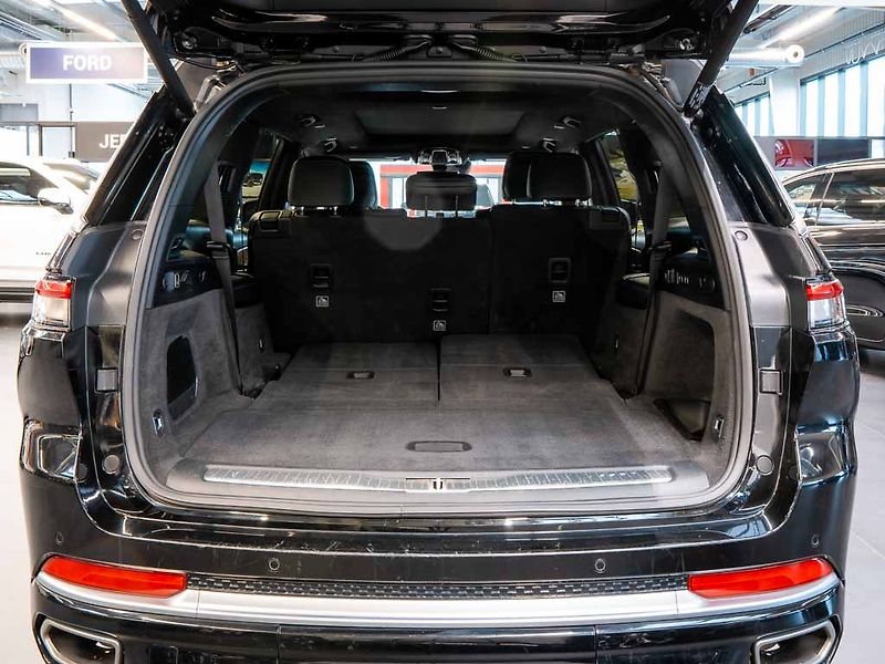 Jeep Grand Cherokee (2021) 5.7 Summit Reserve L V8 HeadUp - fotka 7 z 46