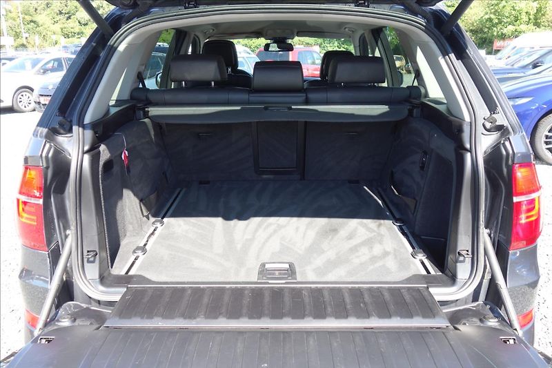BMW X5 40d 225KW,xDRIVE,NAVIGACE. - fotka 15 z 37