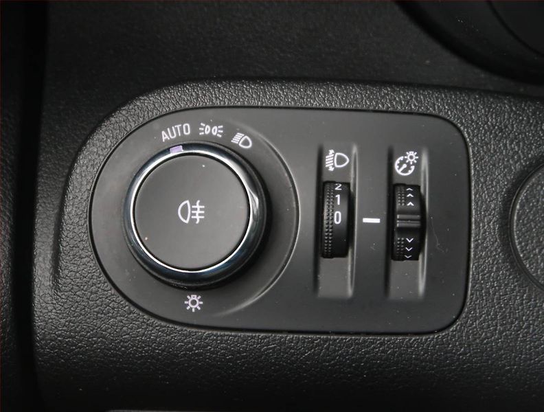 Opel Combo (2020) 1.5 CDTI, 3Místa, DPH - fotka 15 z 17