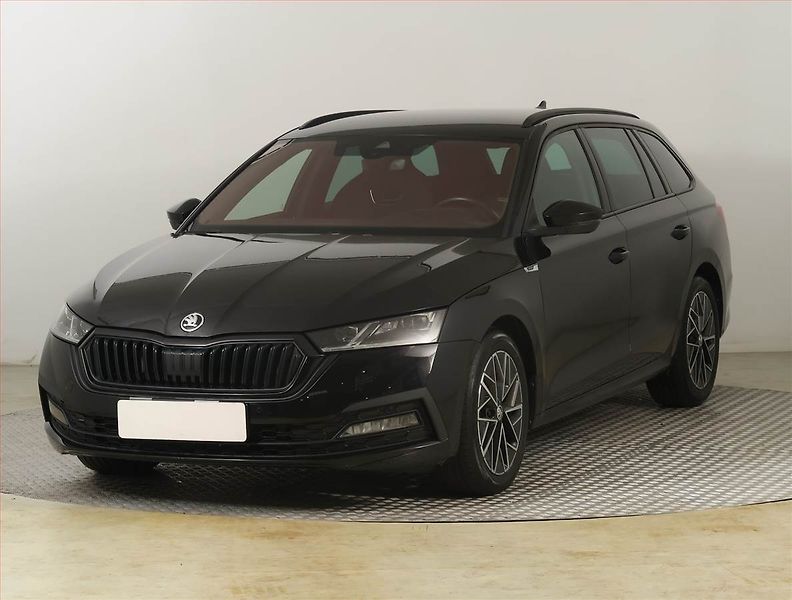Škoda Octavia (2023) 2.0 TDI - fotka 2 z 26