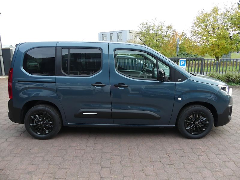 Citroën Berlingo (2026) 30 LET Petrol 110k Manual - fotka 4 z 23