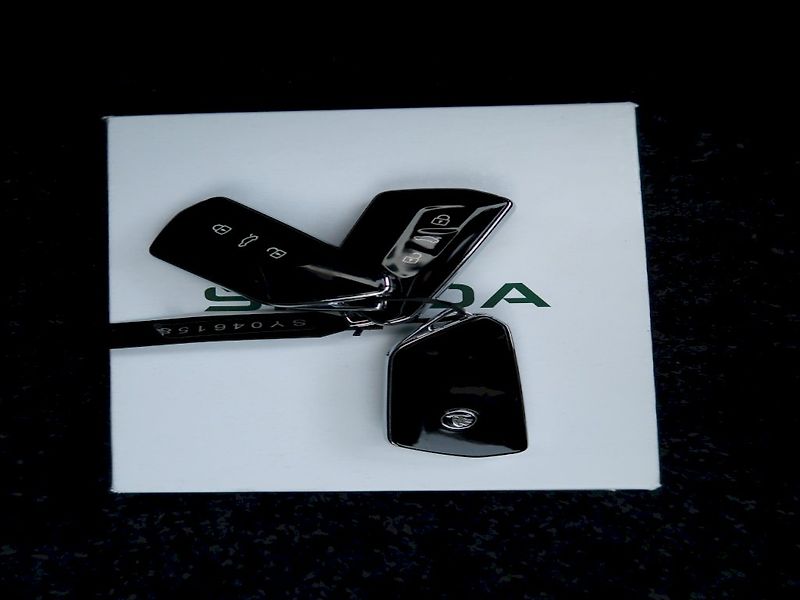 Škoda Octavia (2024) Top Selection 2.0 TDI 110 kW D - fotka 26 z 28