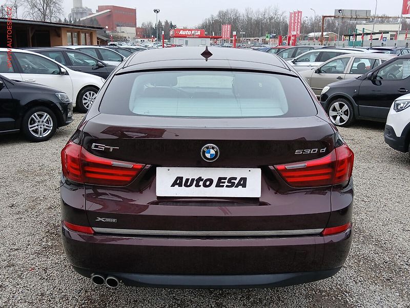 BMW Řada 5 (2016) 3.0 d GT 530xDrive, 1.maj,ČR - fotka 5 z 27