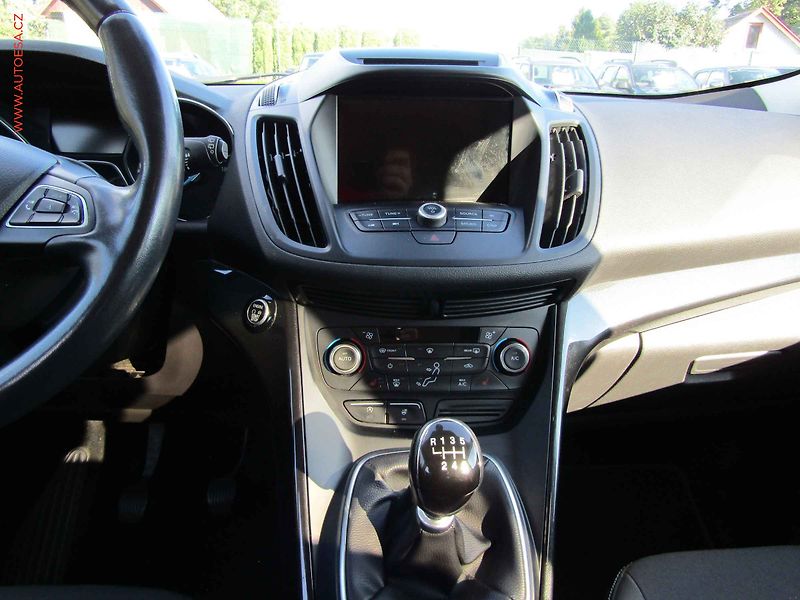Ford Kuga (2018) 1.5EB, servis.kniha - fotka 11 z 22