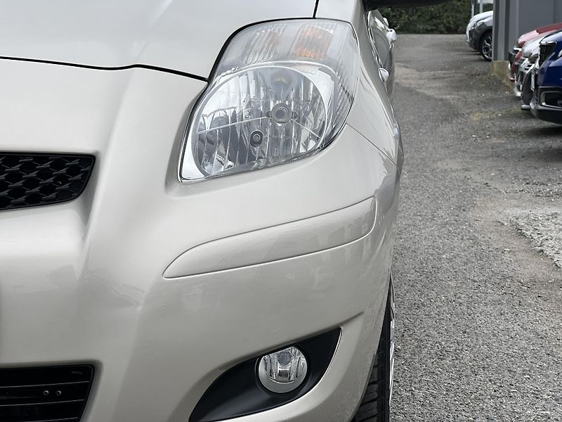Toyota Yaris 1.3VVT-i 74kw KLIMA PŮVOD ČR  - fotka 34 z 38