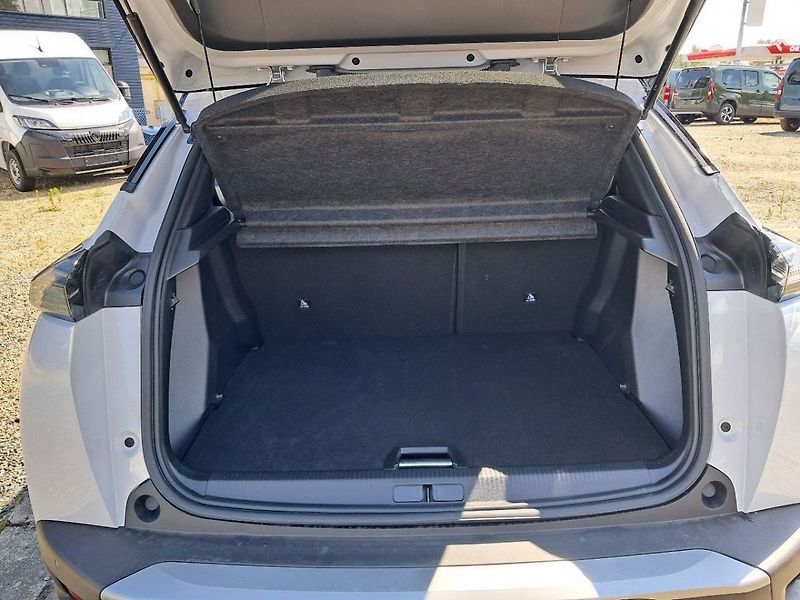 Peugeot 2008 GT Elektromotor 115 kW (Bateri - fotka 9 z 16