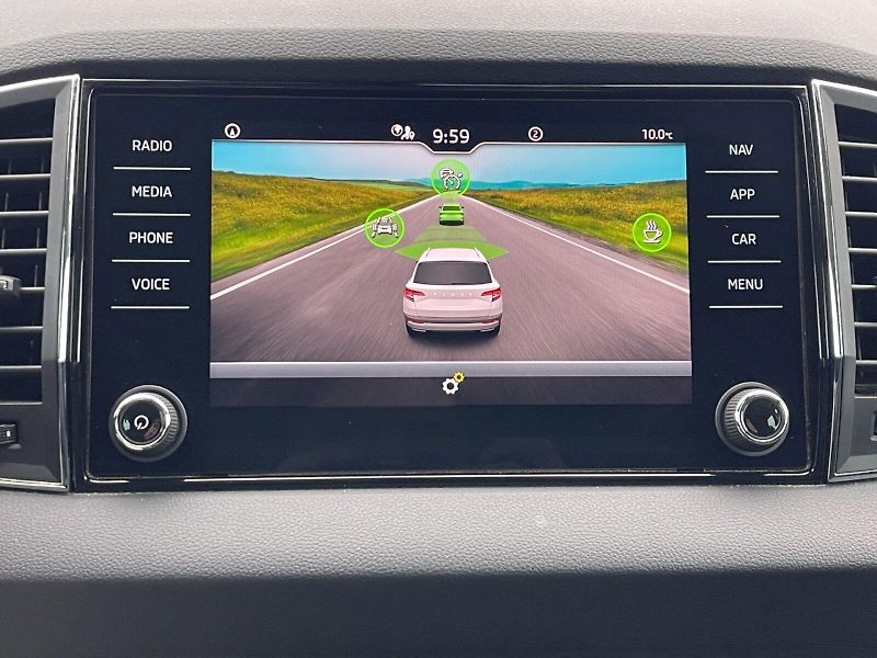 Škoda Karoq (2021) 1.5 TSI 110 kW Style Plus - fotka 18 z 34