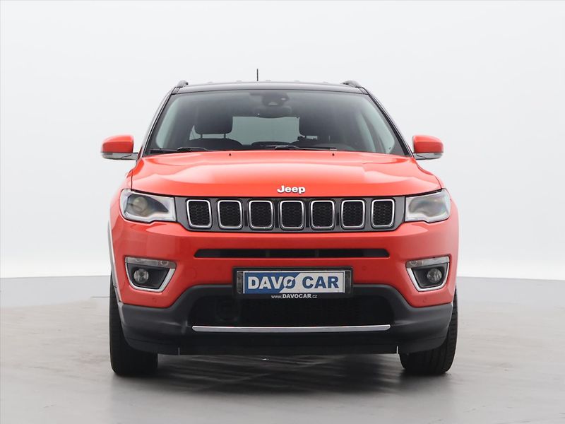 Jeep Compass 2,0 CRDI 125kW Aut 4WD Limited - fotka 2 z 31