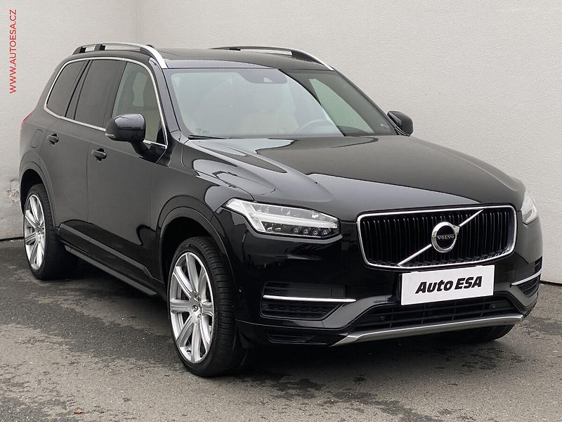 Volvo XC90 (2016) 2.0 D, Momentum, AT - fotka 1 z 20