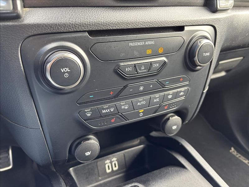 Ford Ranger 2,0 EcoBlue 156kW Raptor 156kW - fotka 38 z 47