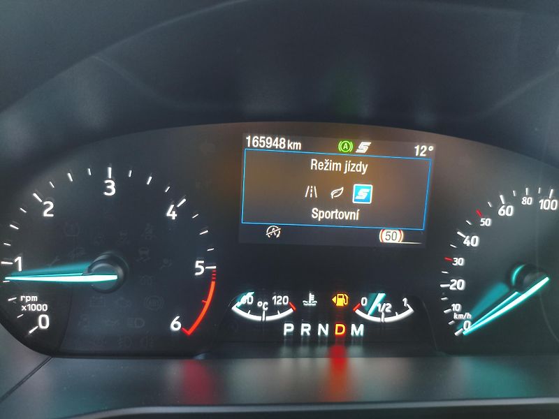 Ford Focus (2018) 2,0 Tdci 110Kw Vignale 8AT - fotka 38 z 38