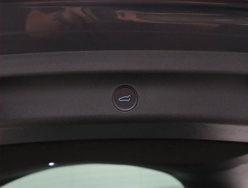 Tesla Model Y (2022) Long Range AWD 79kWh, SoH 89% - fotka 29 z 33