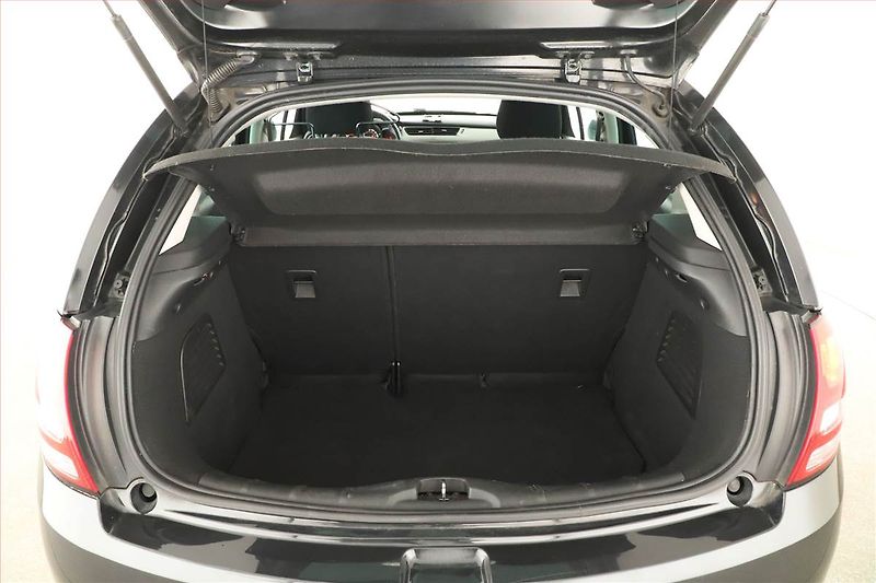 Citroën C3 (2010) Exclusive 1.6 HDi, udržované - fotka 10 z 12