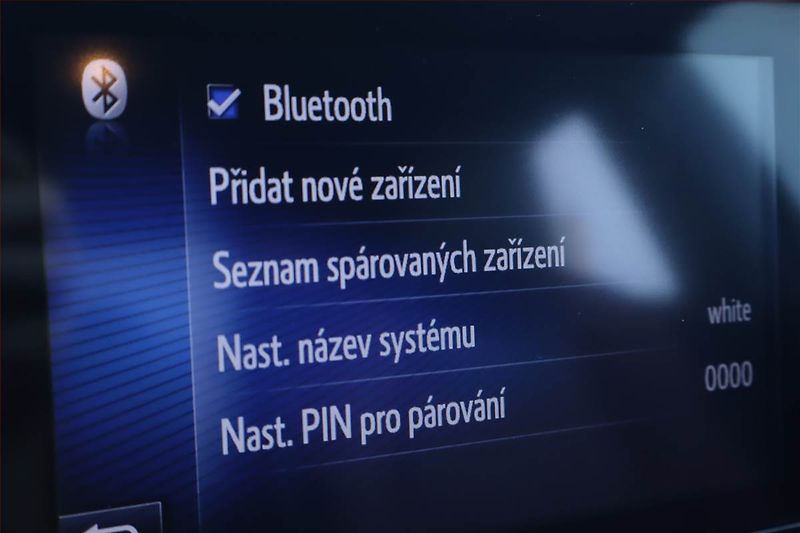 Toyota C-HR (2018) Selection 1.8 Hybrid, Automat - fotka 17 z 24
