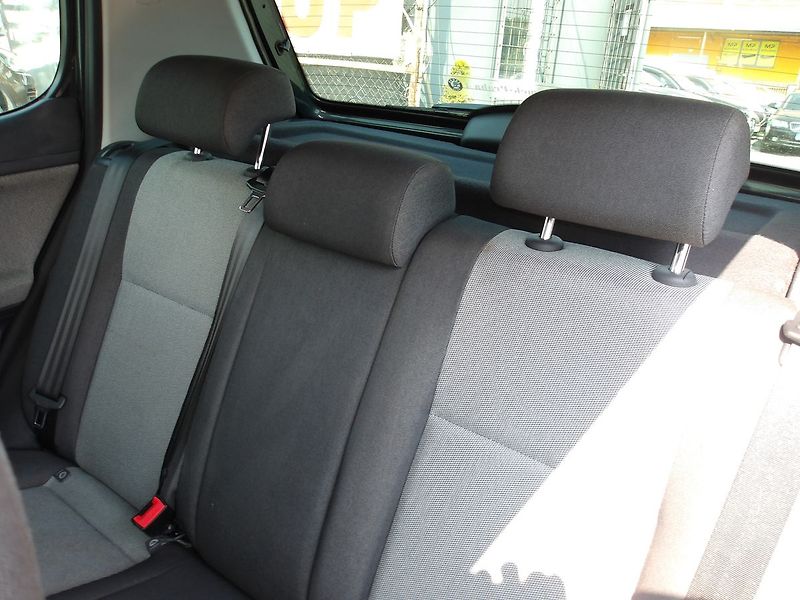 Škoda Fabia 1,4MPi 63kW KRASAVEC ! - fotka 18 z 25