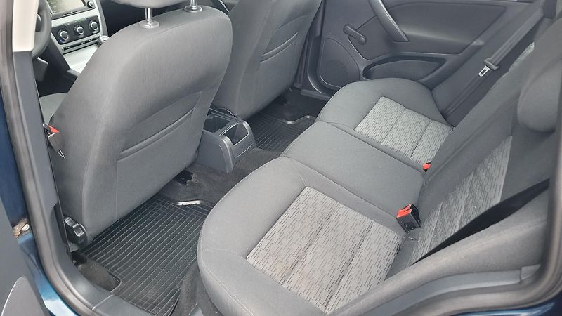 Škoda Octavia (2013) 1,6TDI 77 KW - fotka 14 z 22