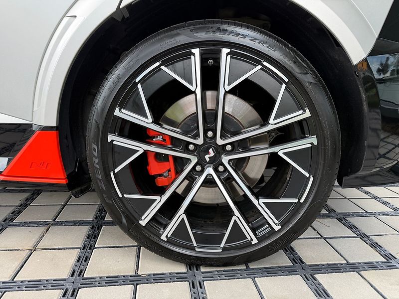 Hyundai Ioniq 5 N Everyday 84 kWh - fotka 8 z 42