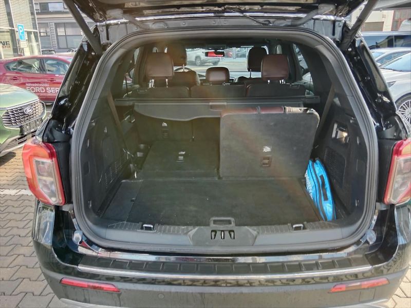 Ford Explorer 3,0 V6 EcoBoost PHEV  PLATINUM - fotka 7 z 19