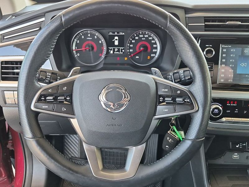SsangYong Korando Style  1.5 Turbo 120 kW A/T - fotka 13 z 25