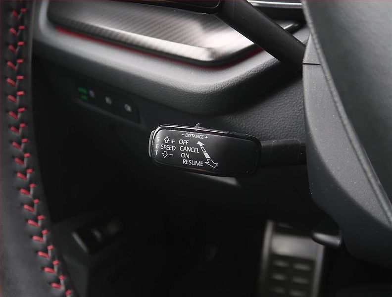 Škoda Octavia (2021) RS 2.0 TSI - fotka 17 z 32