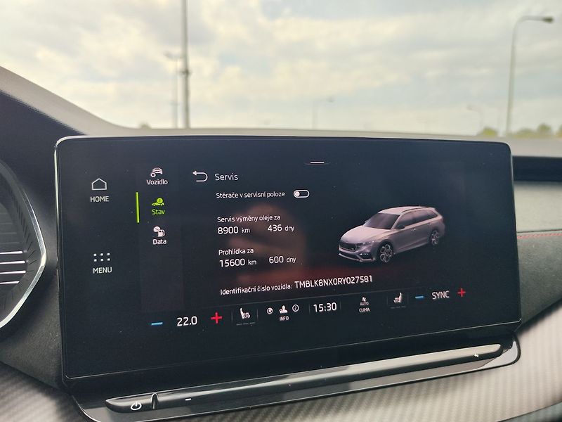 Škoda Octavia 2.0 TDI/147kW RS DSG 4x4 - fotka 22 z 33