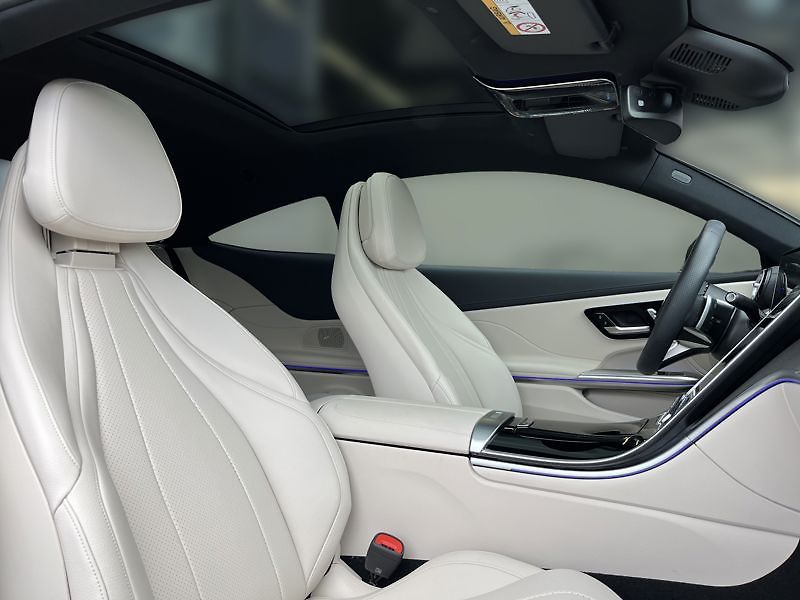 Mercedes-Benz CLE Coupé 220d kupé AMG Panorama - fotka 16 z 21