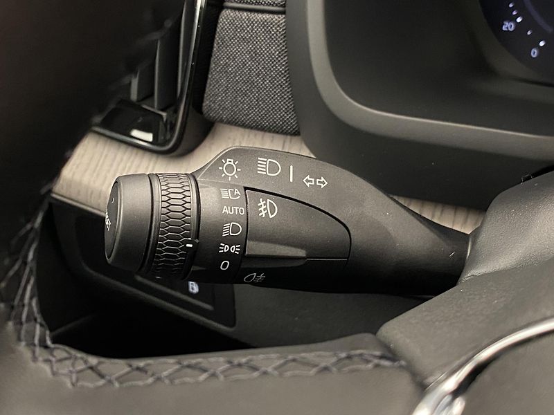Volvo XC90 (2026) T8 AWD Plug-in BRIGHT PLUS 7m - fotka 34 z 73
