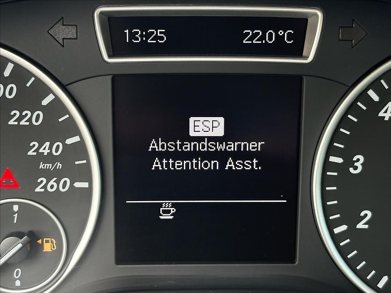 Mercedes-Benz Třídy B 1,6 200i 115kW,Bi-Xen,Kůže,Nav - fotka 22 z 36