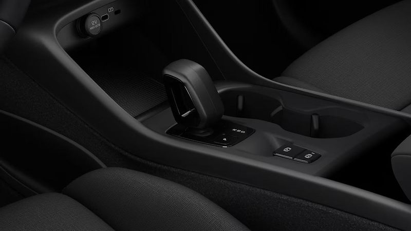 Volvo XC40 (2026) B3 AUT ESSENTIAL - fotka 15 z 17